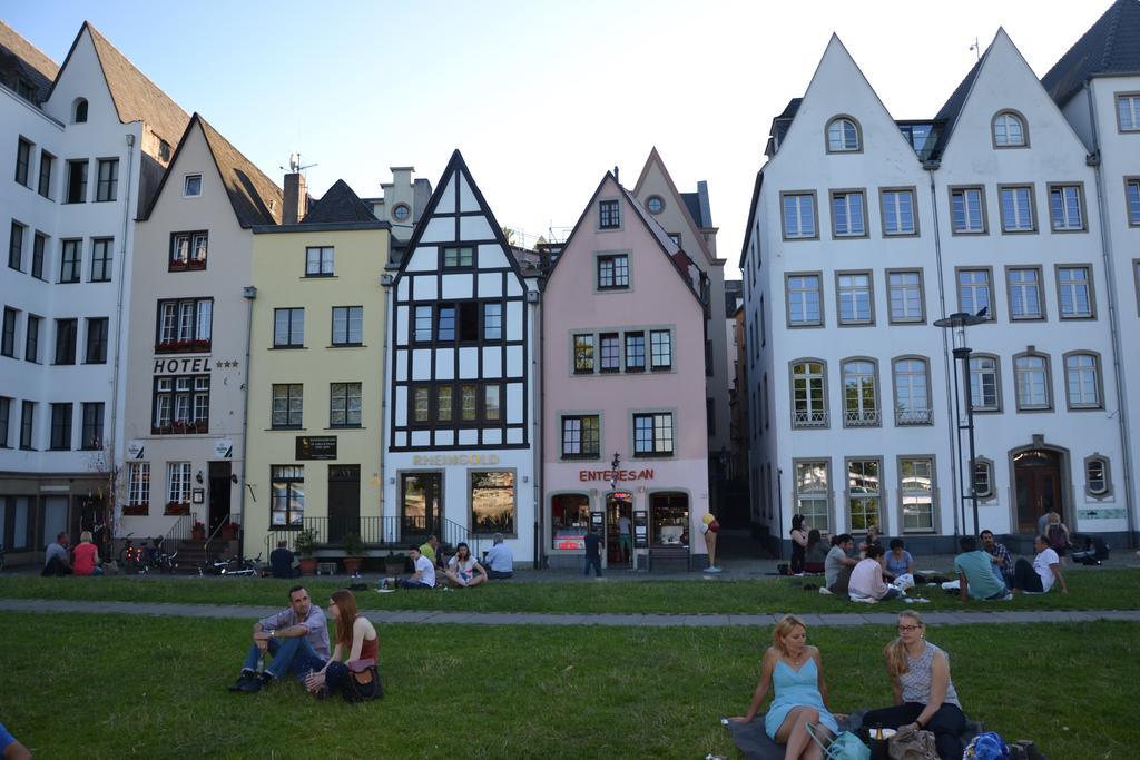 Haus Enteresan Lejlighedshotel Köln Eksteriør billede
